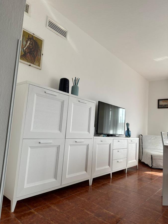 דירות לה מדלנה Residenza M.E.M. La Maddalena מראה חיצוני תמונה