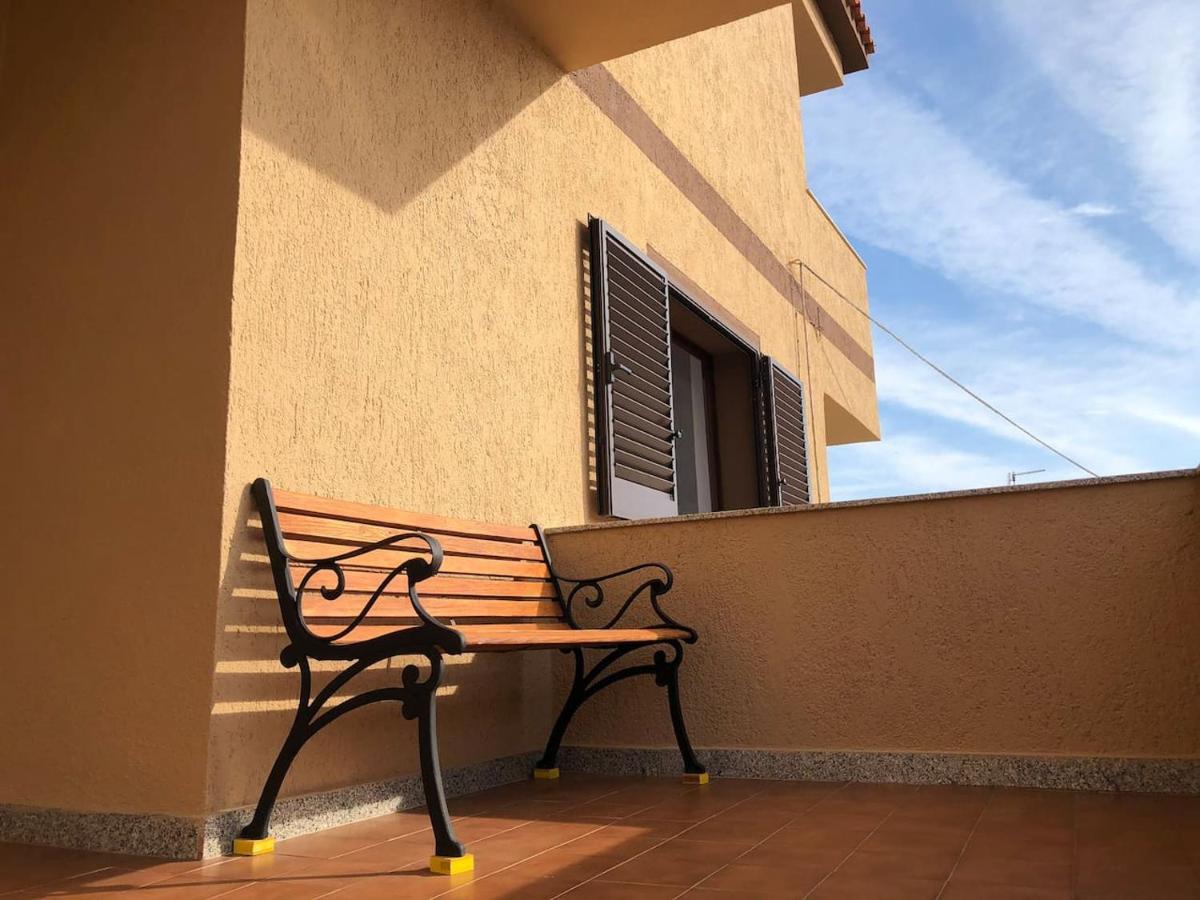 דירות לה מדלנה Residenza M.E.M. La Maddalena מראה חיצוני תמונה