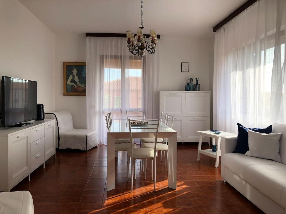 דירות לה מדלנה Residenza M.E.M. La Maddalena מראה חיצוני תמונה