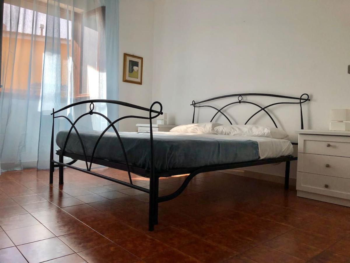 דירות לה מדלנה Residenza M.E.M. La Maddalena מראה חיצוני תמונה